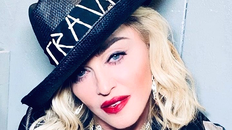 Η εντυπωσιακή εμφάνιση της Madonna σε ρόλο κωμικού στη Νέα Υόρκη