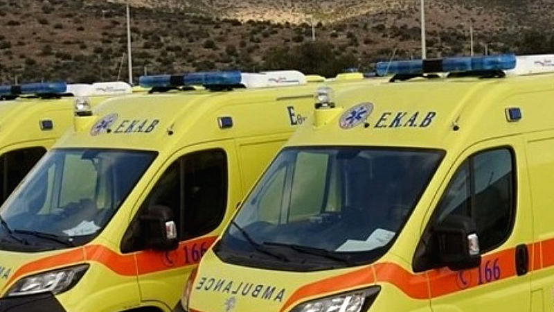 Ενίσχυση του ΕΚΑΒ Δυτικής Ελλάδας με νέα ασθενοφόρα και εξοπλισμό αξίας 2,2 εκατ. ευρώ