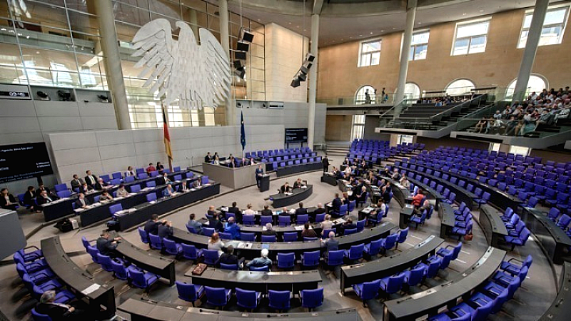 Ψηφοφορία στην Bundestag για το νομοσχέδιο της Χριστιανικής Ένωσης (CDU/CSU) που περιορίζει τη μετανάστευση