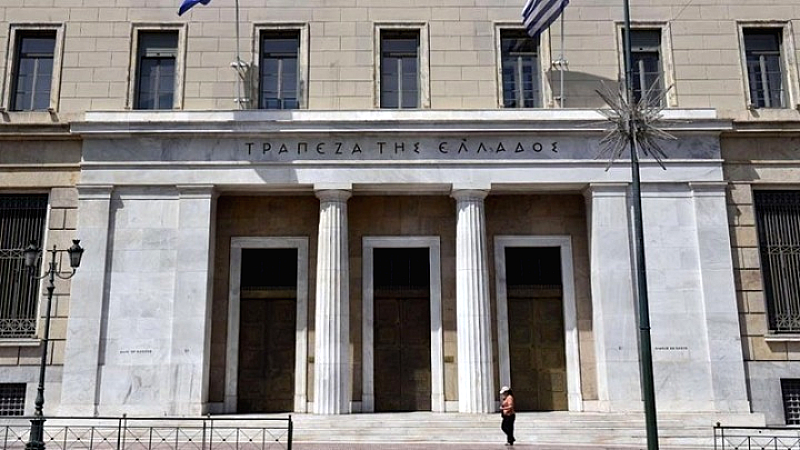 Αύξηση 9,7% στη τουριστική κίνηση στην Ελλάδα το 2024, σύμφωνα με την Τράπεζα της Ελλάδος