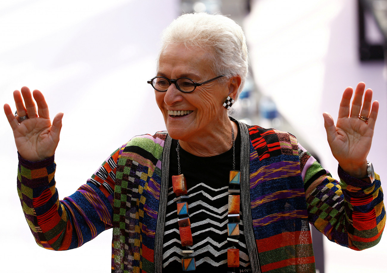 Πέθανε η Rosita Missoni, μητριάρχης του οίκου που έκανε τα ζιγκ-ζαγκ πλεκτά σύμβολο της υψηλής μόδας