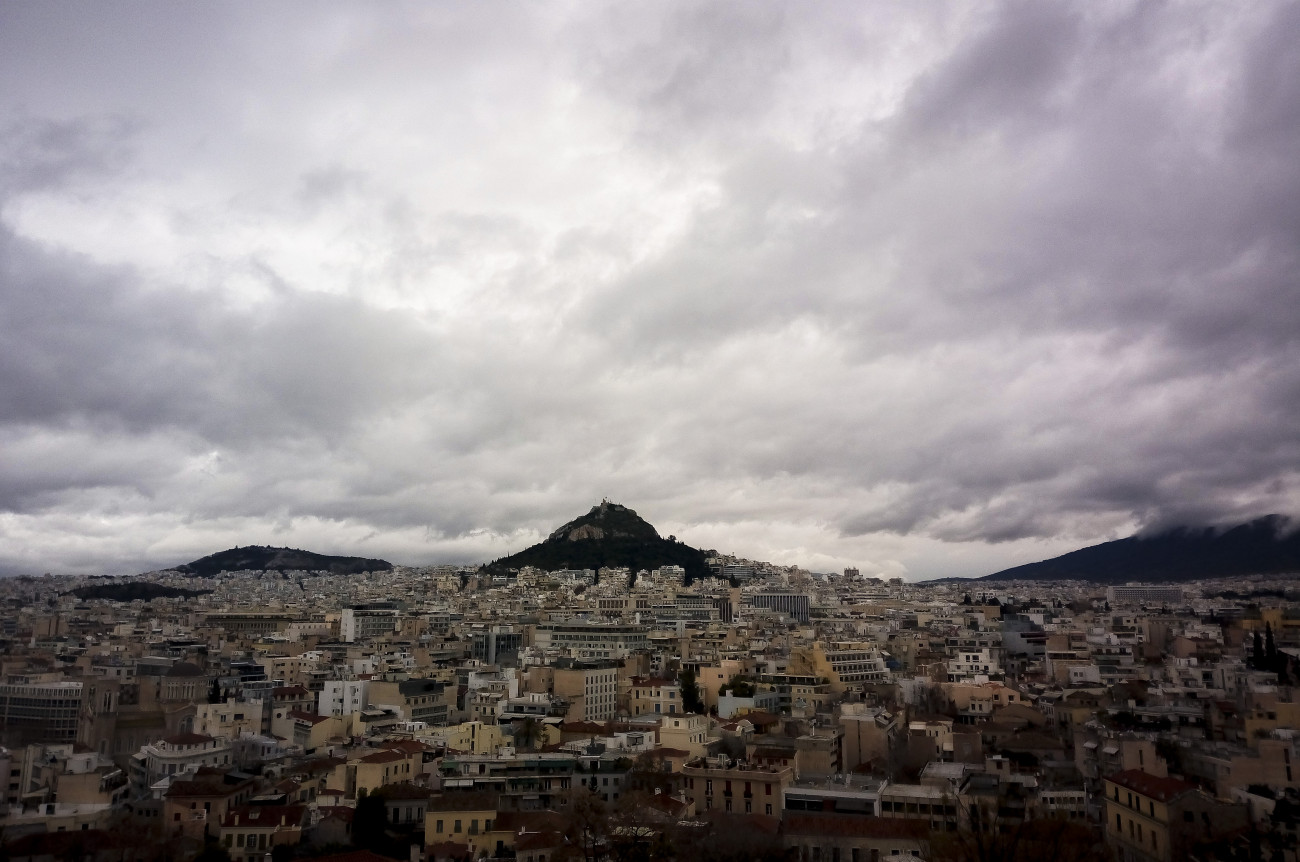 Αίθριος καιρός την Παρασκευή με τοπικές βροχές το μεσημέρι