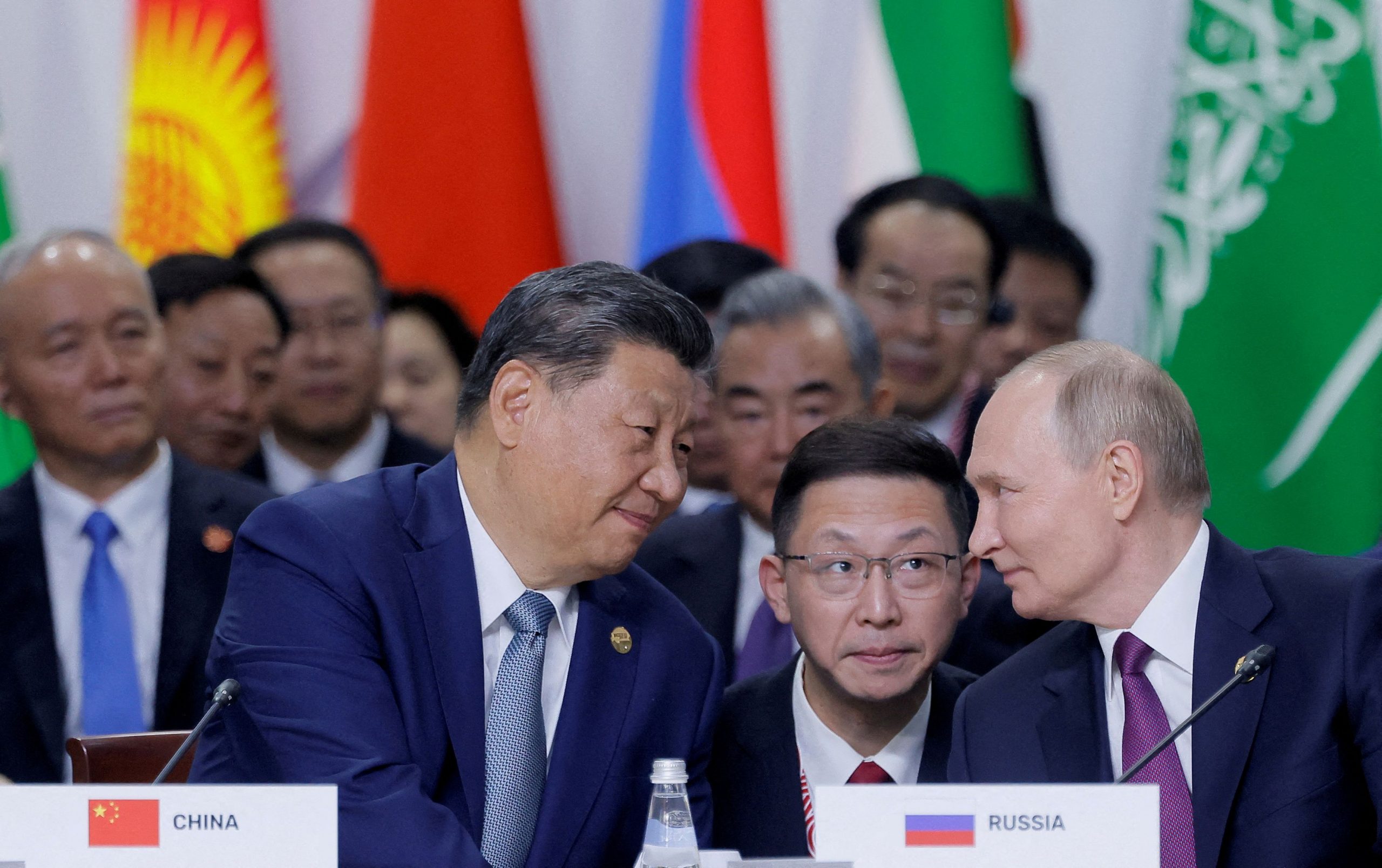 Η δυναμική των BRICS: Η απειλή δασμών του Τραμπ και η απρόσμενη επέκταση του μπλοκ