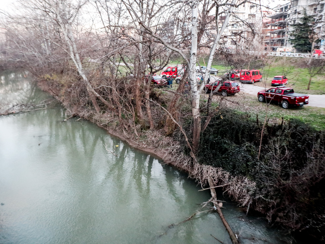 Αγωνία και αναζητήσεις για τον 39χρονο Βασίλη: Οι έρευνες στον Πηνειό και οι μαρτυρίες από Θεσσαλονίκη