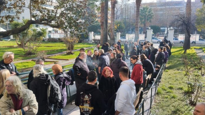 Βασίλης Μάγγος: Διαμαρτυρία έξω από τα δικαστήρια Βόλου εν μέσω συγκλονιστικών καταθέσεων