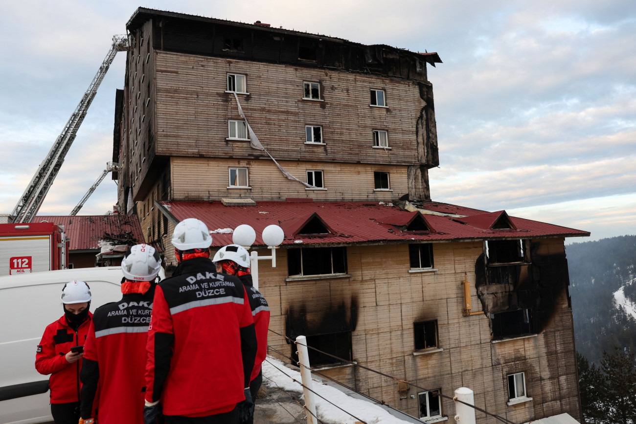 Τουρκία: 76 νεκροί από την καταστροφική φωτιά σε χιονοδρομικό κέντρο, με πολλά παιδιά ανάμεσα στα θύματα