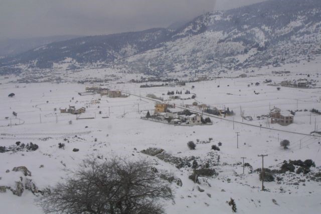 Η ιδέα σύνδεσης του Λιβαδιού με το Χιονοδρομικό Κέντρο Παρνασσού με τελεφερίκ