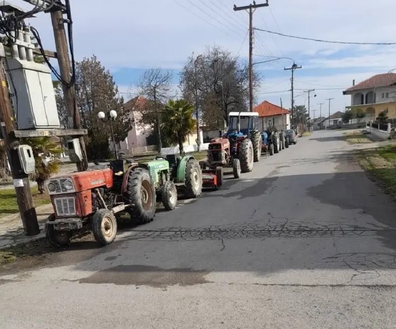 Σε κινητοποιήσεις οι αγρότες της Κεντρικής Μακεδονίας: Η εμφάνιση των πρώτων τρακτέρ