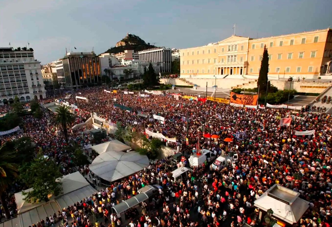 Επιλεκτική μνήμη και οι ανατροπές του 2015