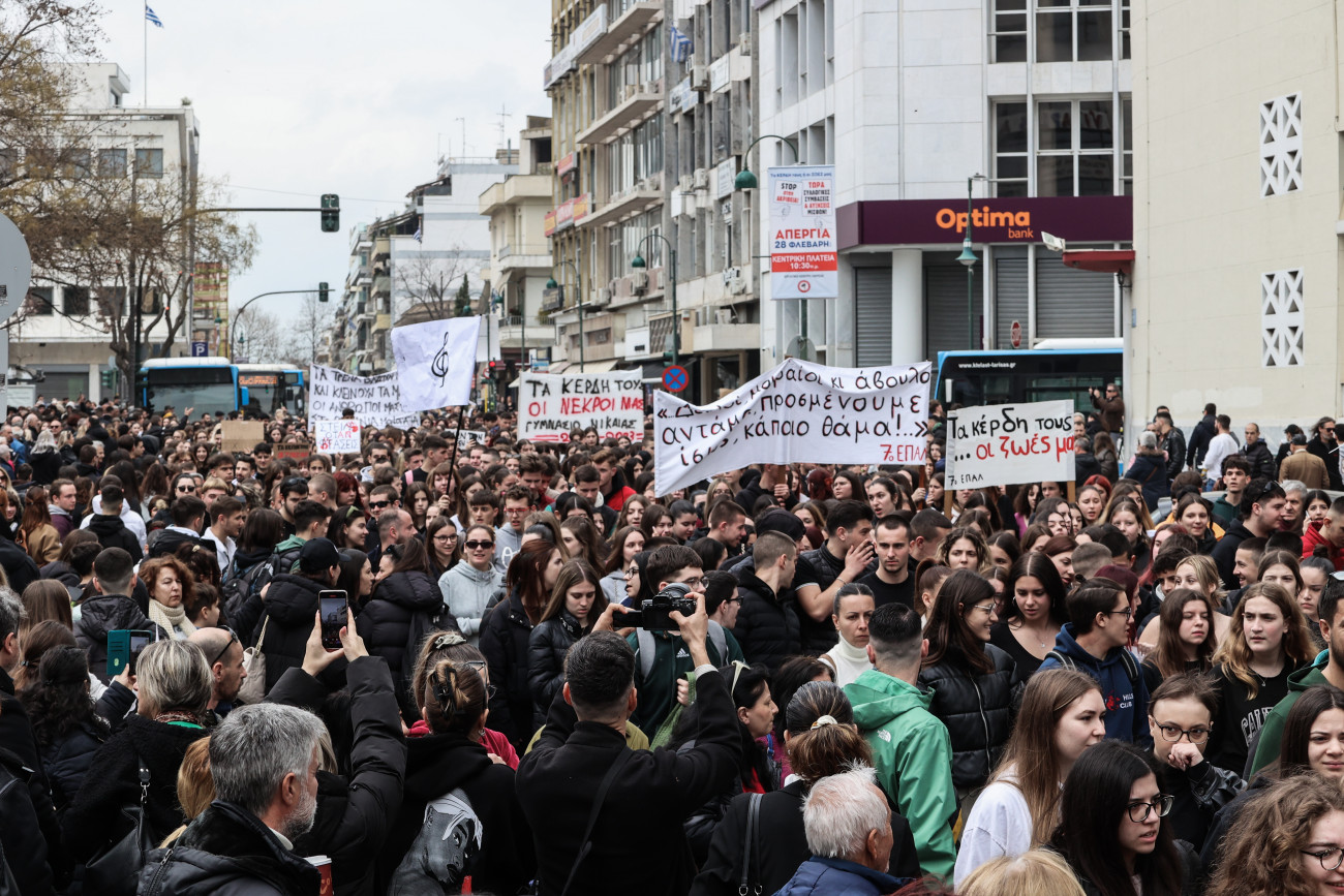 Κίνημα Δημοκρατίας: Δωρεάν μετακίνηση με τα μέσα μαζικής μεταφοράς για τις συγκεντρώσεις για τα Τέμπη