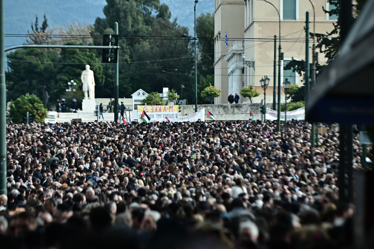 Η ΕΡΤ και η αμφισβήτηση της κάλυψης των διαδηλώσεων για τα Τέμπη