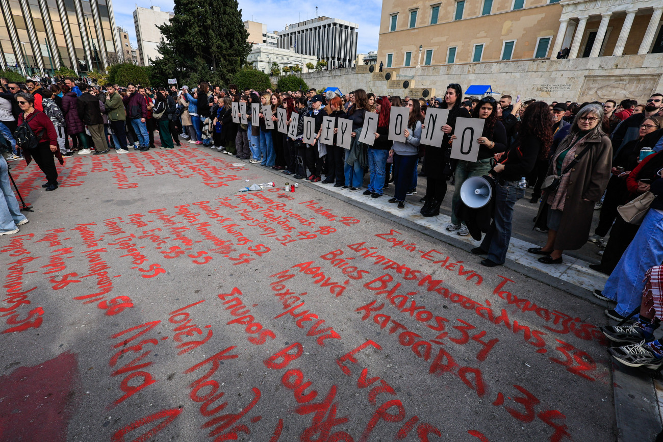 Η κρίση στα Τέμπη: Ραγδαίες κοινωνικές αναταράξεις και η αναντιστοιχία μεταξύ πολιτικού συστήματος και κοινωνικών απαιτήσεων