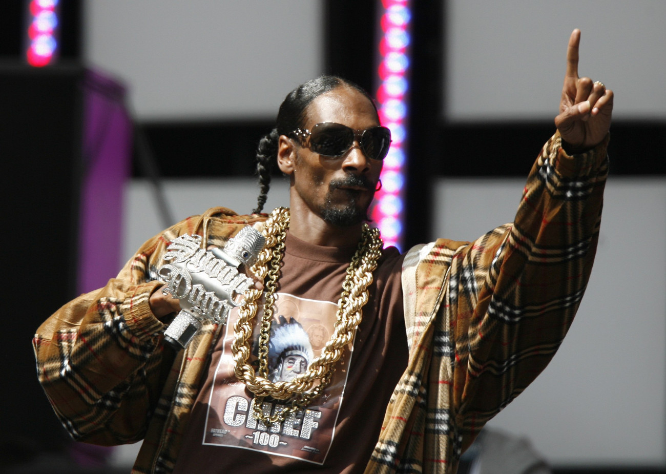 Είμαι 100% μαύρος – Η απάντηση του Snoop Dogg σε κριτικές για την εμφάνισή του στο Crypto Ball