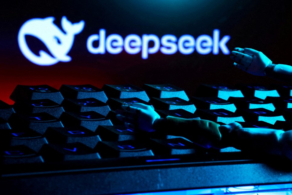 Πώς η DeepSeek αμφισβητεί την κυριαρχία των αγορών και των μεγιστάνων της τεχνολογίας