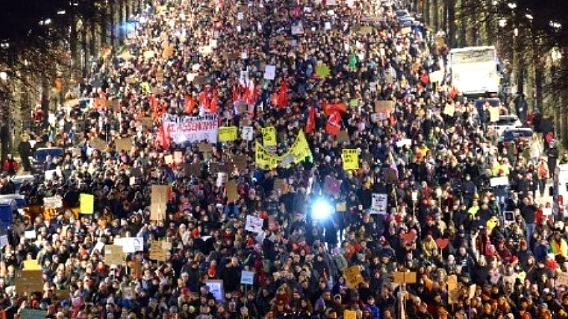 Διαδηλώσεις ενάντια στην ακροδεξιά στο Αμβούργο και πορεία νεοναζί στο Βερολίνο