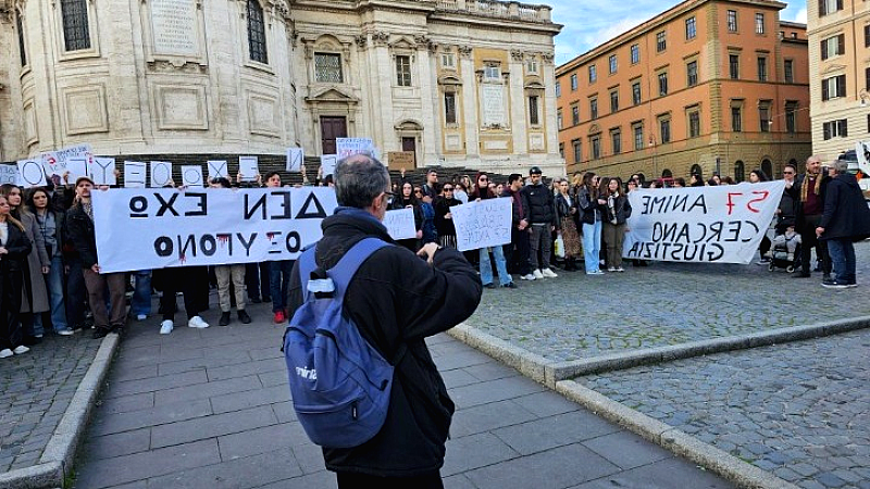 Συγκέντρωση στη Ρώμη για την απόδοση δικαιοσύνης δύο χρόνια μετά την τραγωδία των Τεμπών