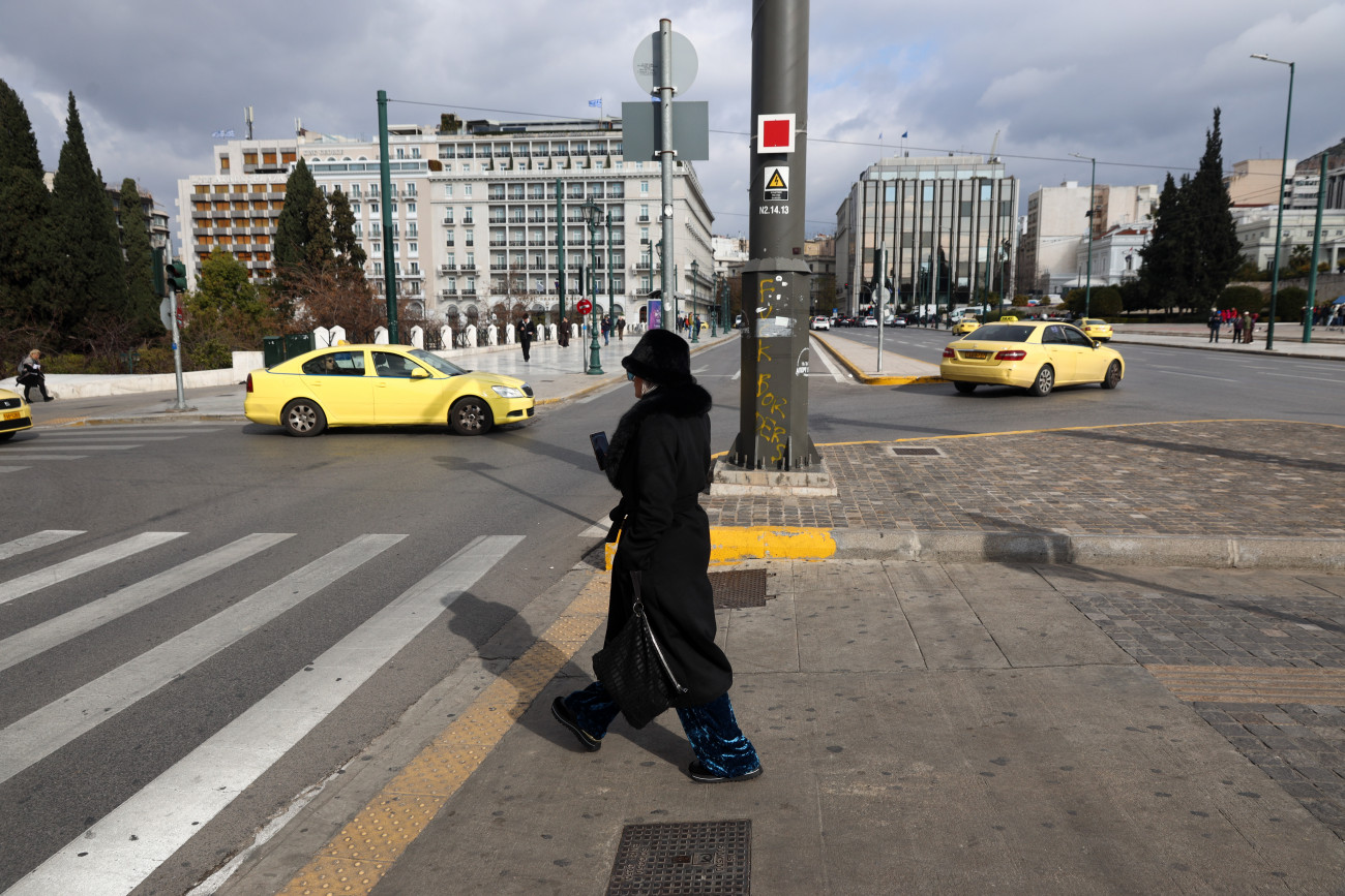 Καιρικές συνθήκες: Χαμηλές θερμοκρασίες και βροχές την Δευτέρα