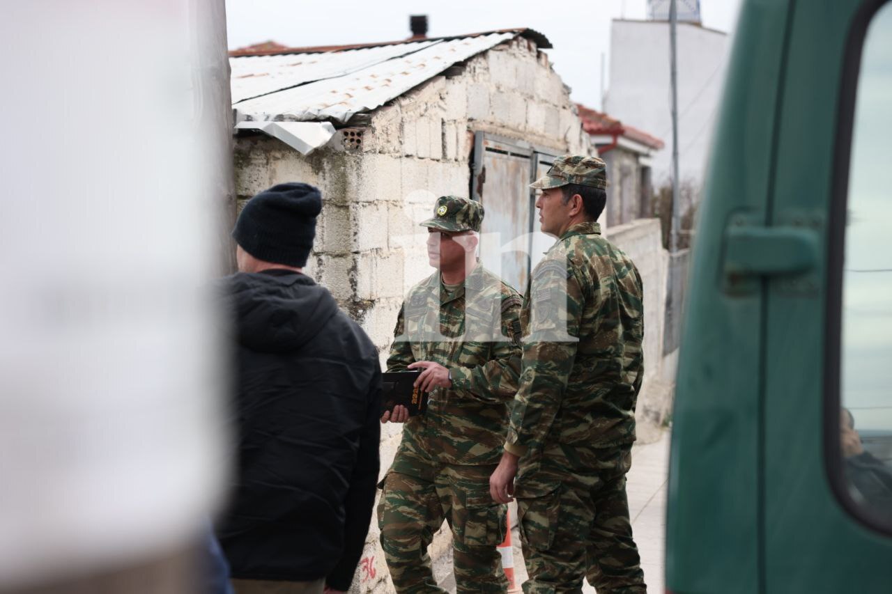 Γόννοι Λάρισας: Ανατριχιαστικό διπλό φονικό με εμπλοκή πυροτεχνουργών στο ξυλουργείο του δράστη