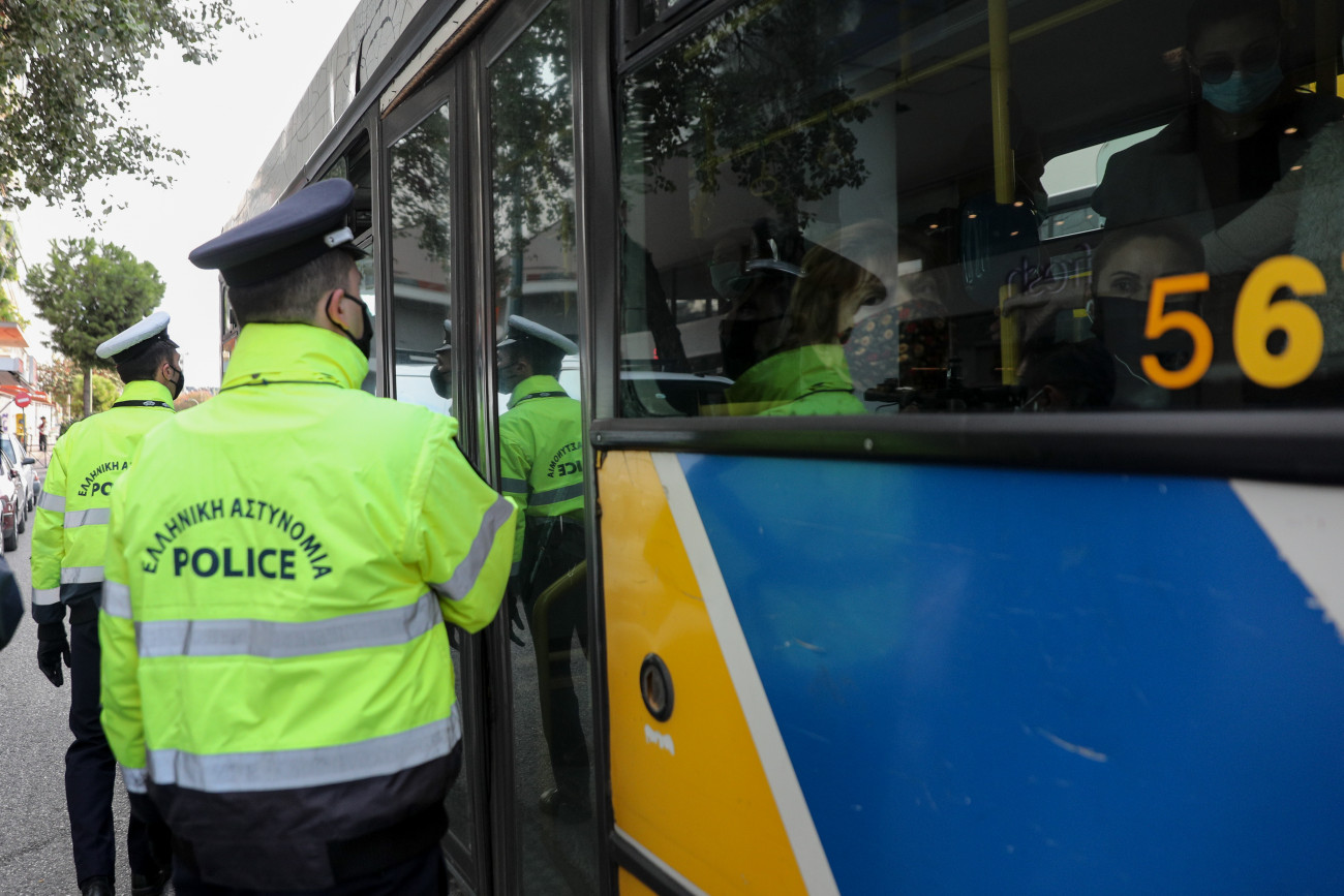 Ενισχύουν την αστυνόμευση στα λεωφορεία και τρένα της Δυτικής Αττικής