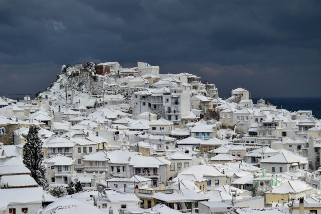 Σοβαρά προβλήματα στη λειτουργία της υπηρεσίας δόμησης του δήμου Σκοπέλου