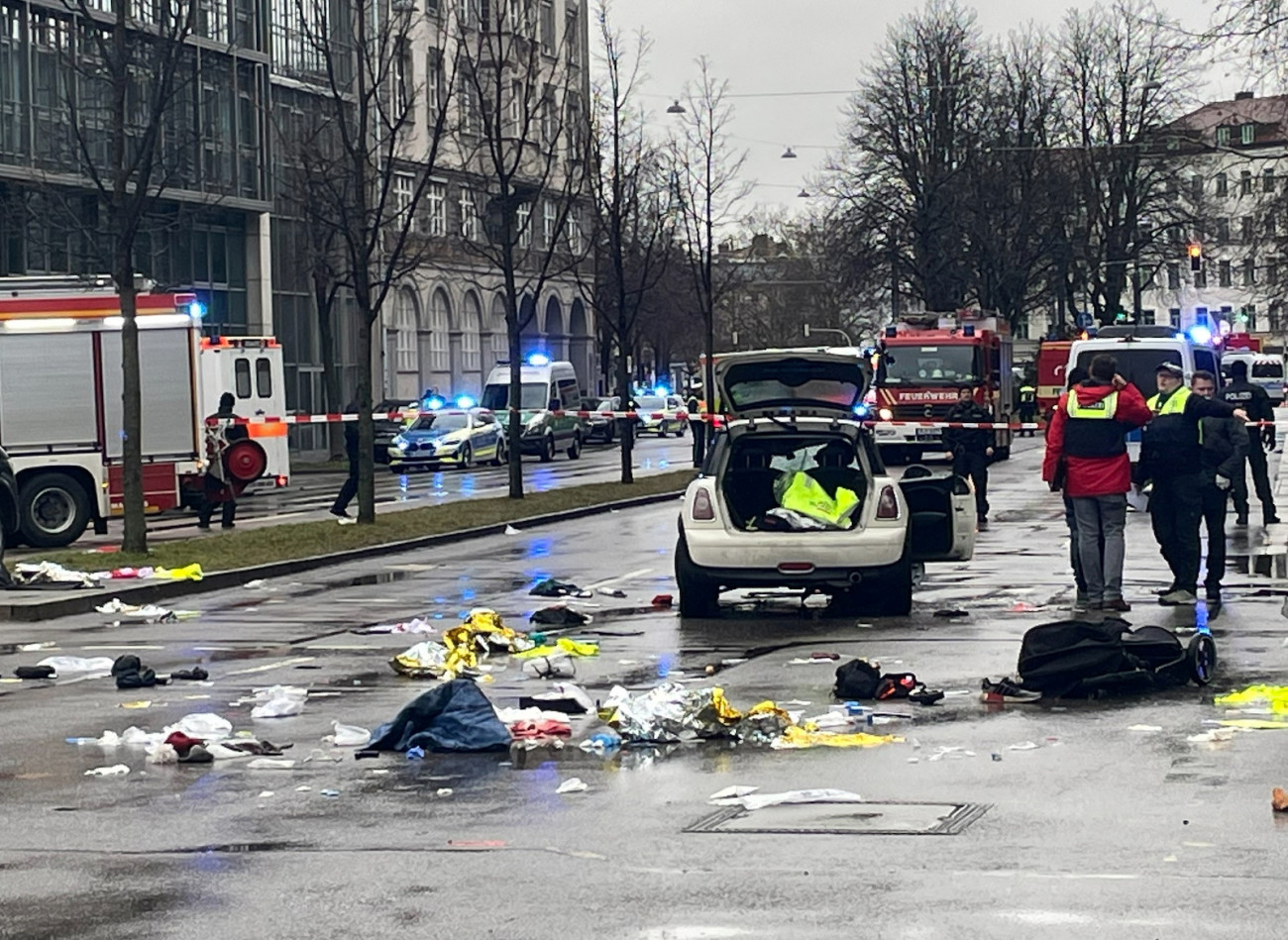 Μόναχο: Αυτοκίνητο εισέβαλε σε πλήθος, με μία νεκρή και τουλάχιστον 20 τραυματίες