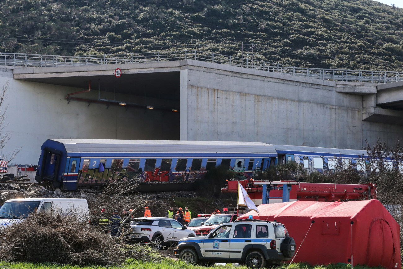 Αντεπίθεση της αντιπολίτευσης κατά του Μητσοτάκη για τα Τέμπη με επίκεντρο τη συγκάλυψη