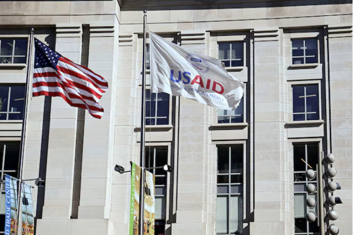 ΗΠΑ: Αναστάτωση στην USAID με απολύσεις και διοικητική αργία για σχεδόν το σύνολο του προσωπικού