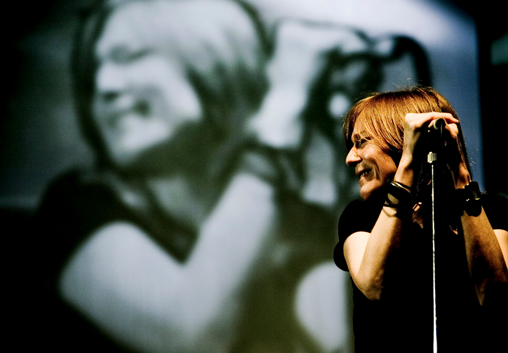 Beth Gibbons: Η εμβληματική φωνή των Portishead επιστρέφει στον Λυκαβηττό