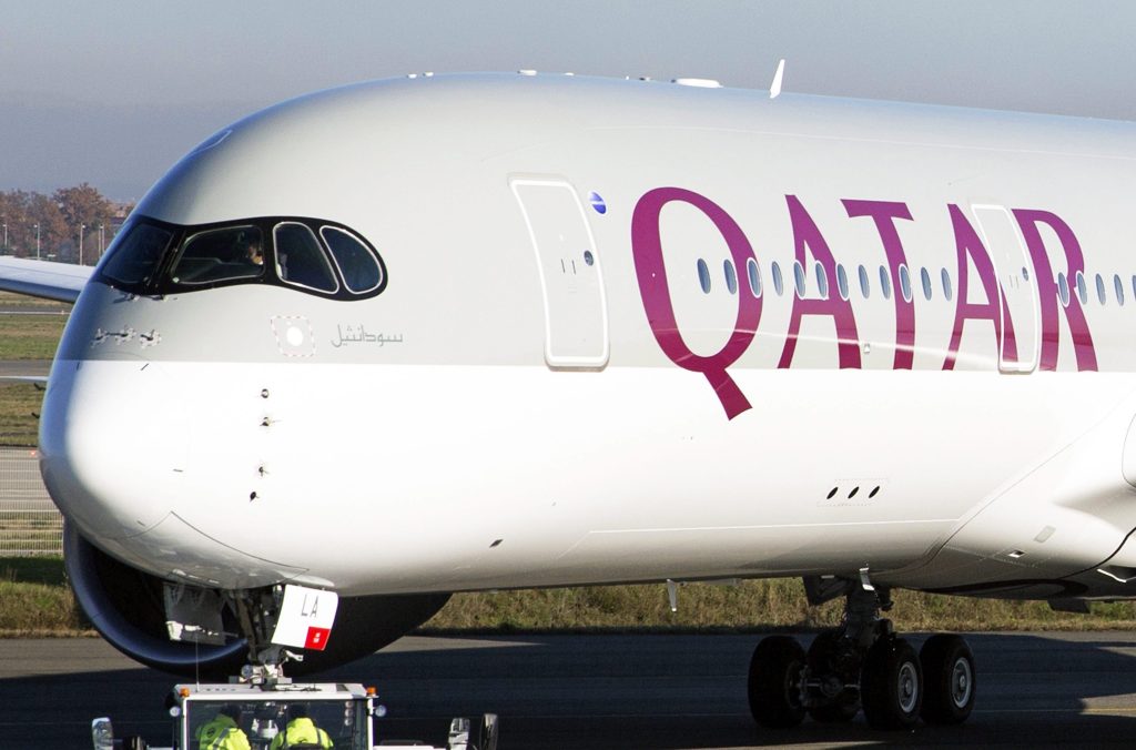 Qatar Airways: Δηλώνει ότι το πλήρωμα αντεπεξήλθε κατάλληλα στην περίπτωση θανάτου επιβάτη