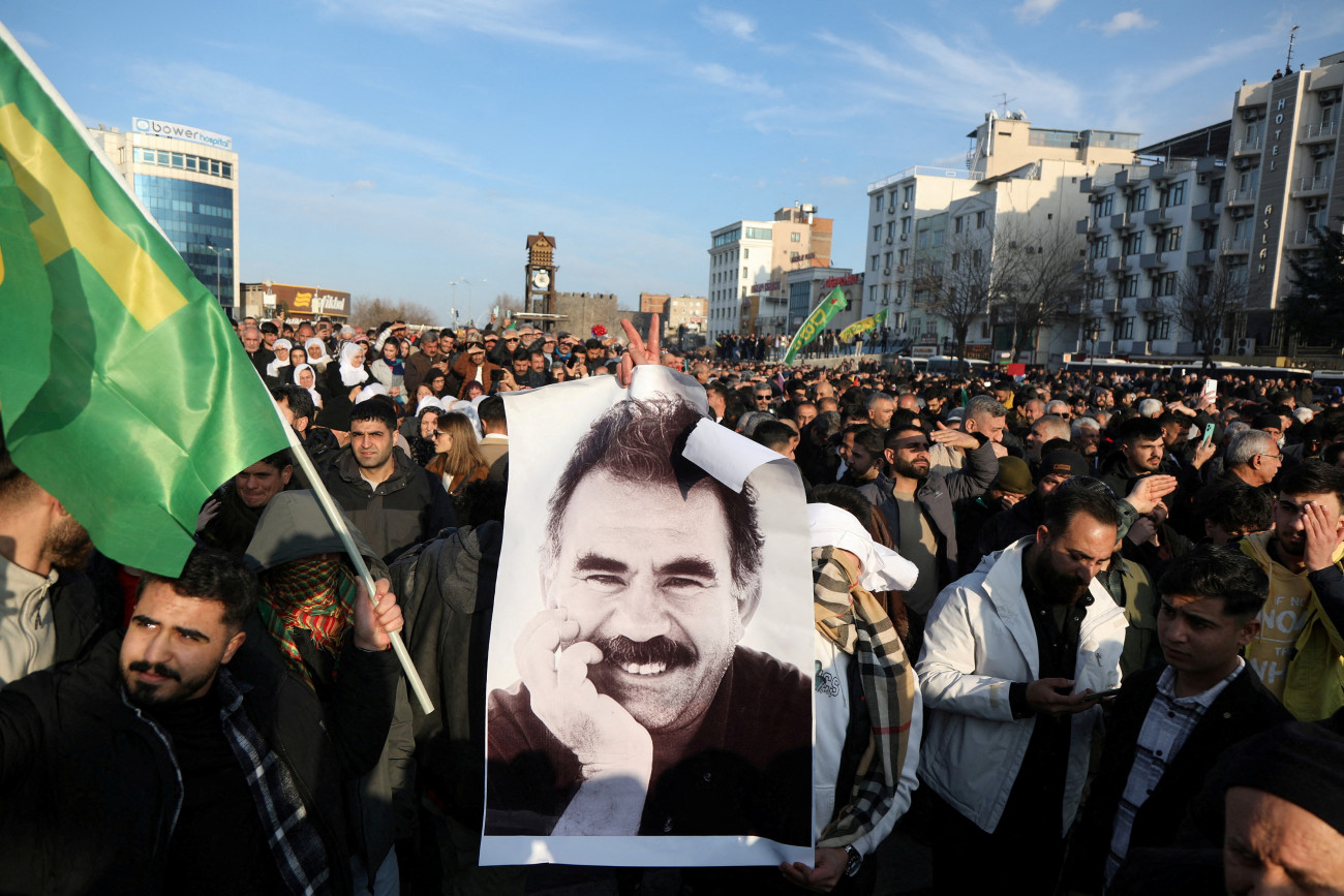 Τι σημαίνει η έκκληση του Οτσαλάν προς το ΡΚΚ για την Τουρκία και τη Συρία;