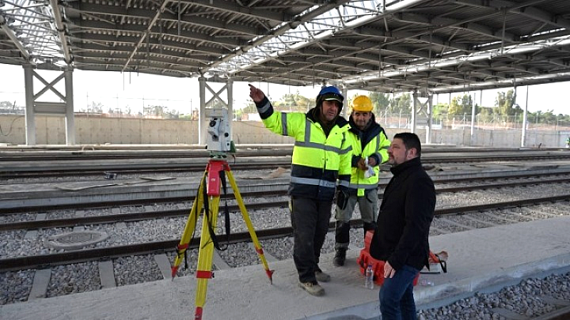 Αυτοψία στο έργο επέκτασης του αμαξοστασίου των τραμ στο Ελληνικό από τον Νίκο Χαρδαλιά