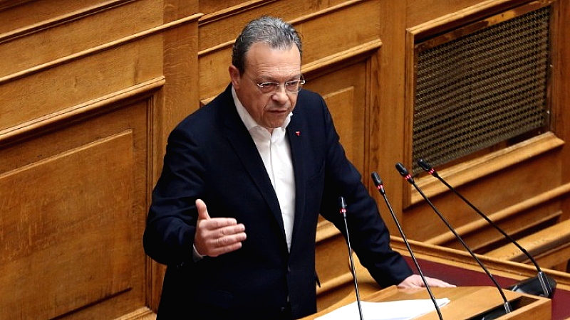 Σκληρή κριτική του Φάμελλου προς τον Σκέρτσο στη Βουλή