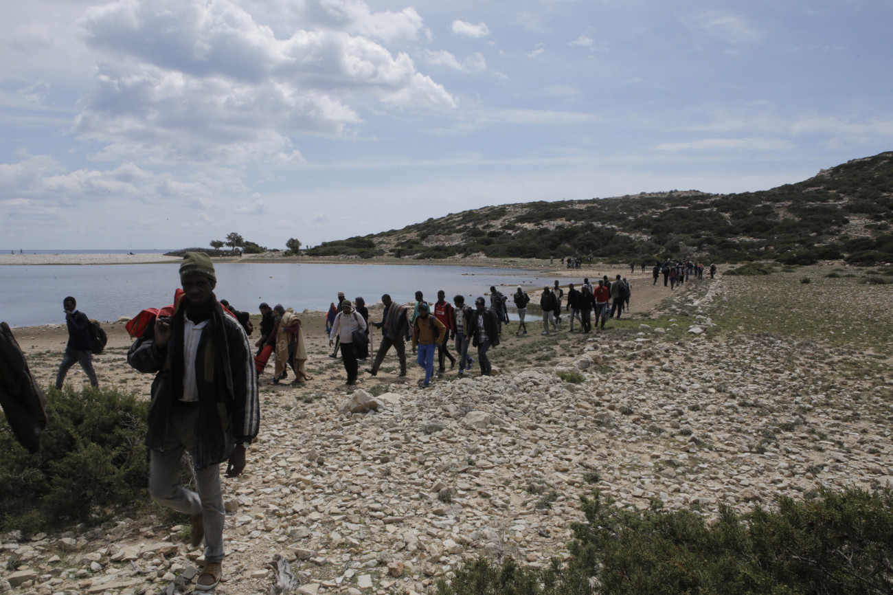 Εντατικές αφίξεις προσφύγων και μεταναστών στην Κρήτη και τη Γαύδο