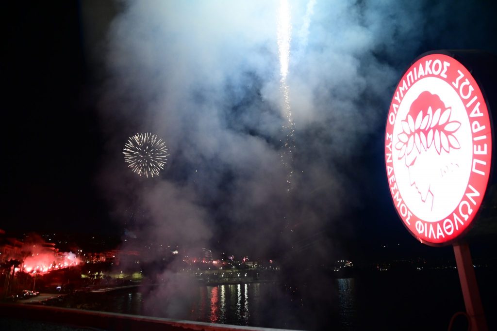 Εορτασμός 100 χρόνων Ολυμπιακού: Εντυπωσιακές εκδηλώσεις σε όλη την Ελλάδα