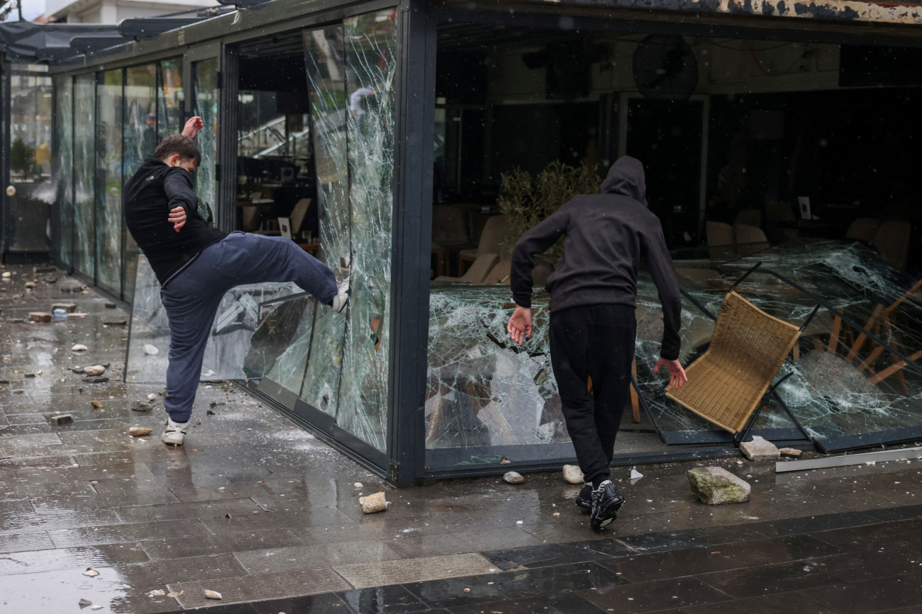 Βόρεια Μακεδονία: Ένταση στις διαδηλώσεις για τους 59 θανάτους