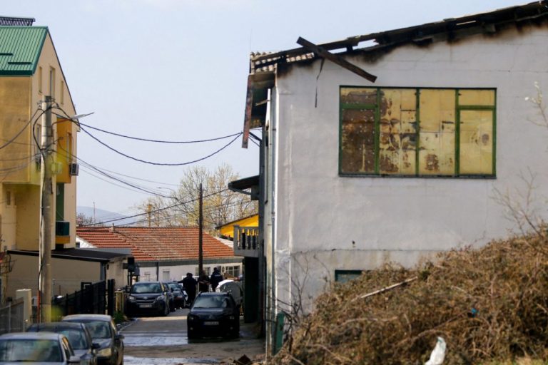 Βόρεια Μακεδονία: Πλαστή άδεια με γνήσια σφραγίδα του υπουργείου Οικονομικών ευθύνεται για την τραγωδία στην Κότσανη