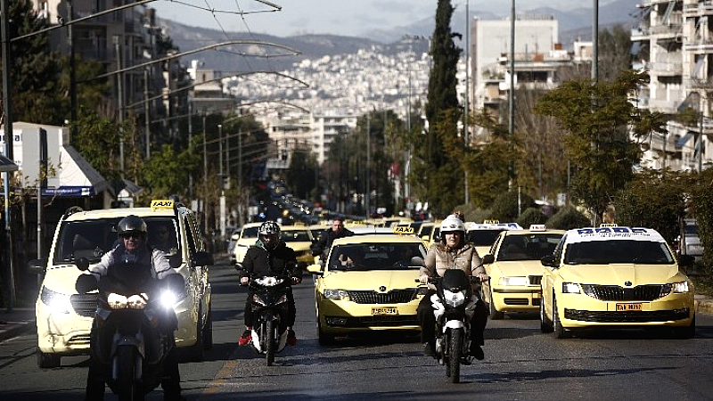Απεργία ΣΑΤΑ: Χωρίς ταξί αύριο Μεγάλη Τρίτη λόγω αποκλεισμού λεωφορειολωρίδων