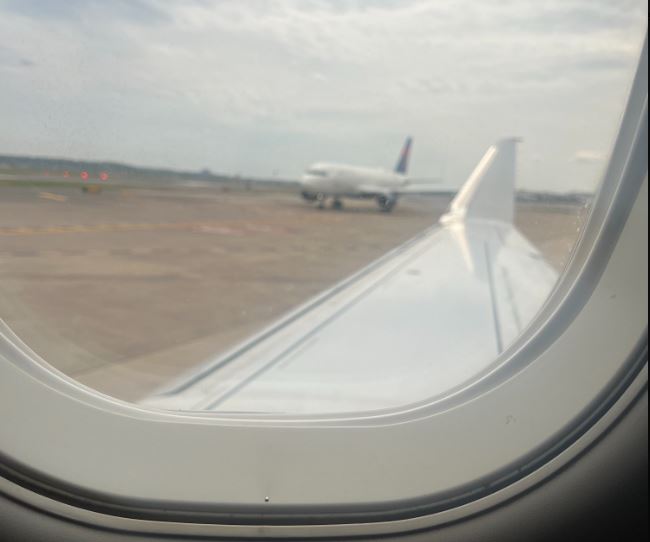 ΗΠΑ: Σύγκρουση αεροσκαφών της American Airlines στην πίστα του αεροδρομίου Ρόναλντ Ρίγκαν