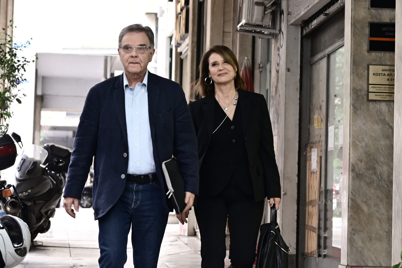Η αποπομπή Μπατζελή από το ΠΑΣΟΚ: Αντιδράσεις και το τροπάριο της Κασσιανής