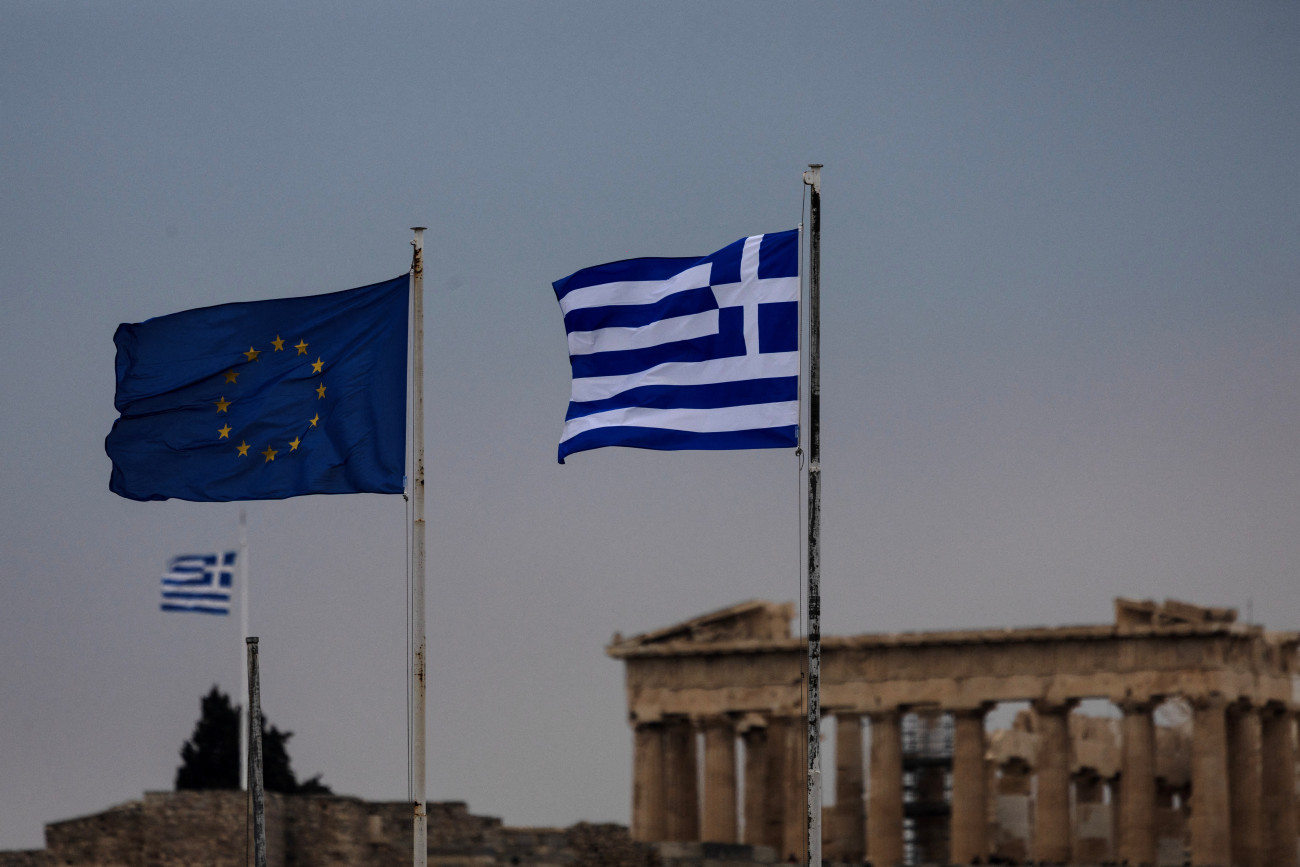 Η Ελλάδα διατηρεί την πρωτοκαθεδρία στο δημόσιο χρέος εντός της ΕΕ